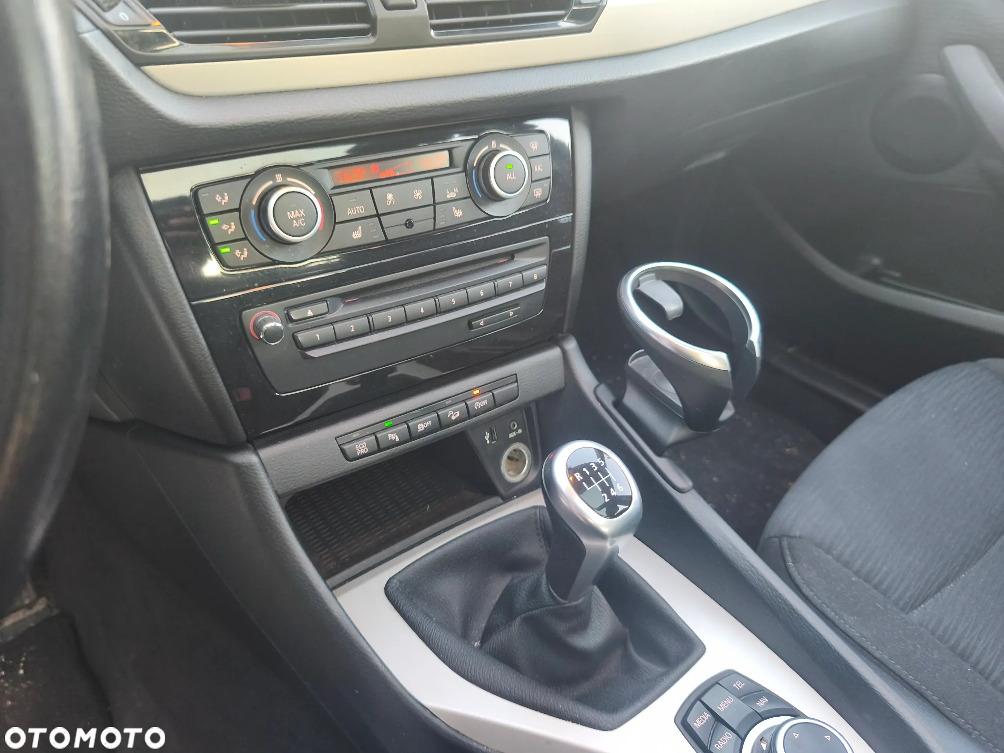 BMW X1 xDrive20d Sport Line - 23