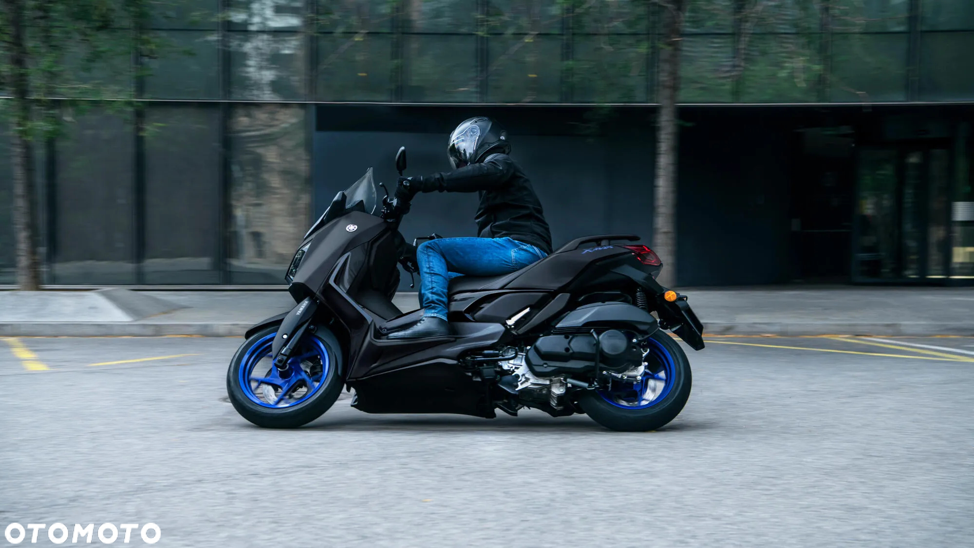 Yamaha X-max - 4