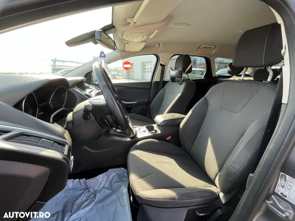 Ford Focus - 17