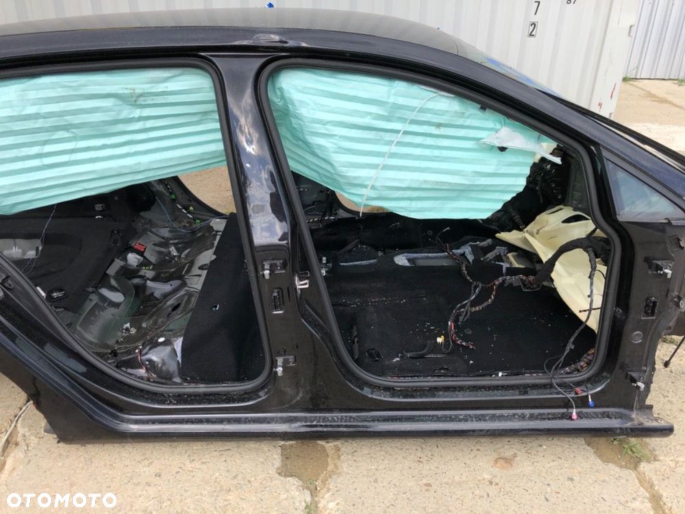 KAROSERIA CWIARTKA PRAWY PRZÓD TYŁ - 999.00 PLN - VW GOLF VII (5G1, BQ1, BE1, BE2) 2012 - 2022 1.8 - 3