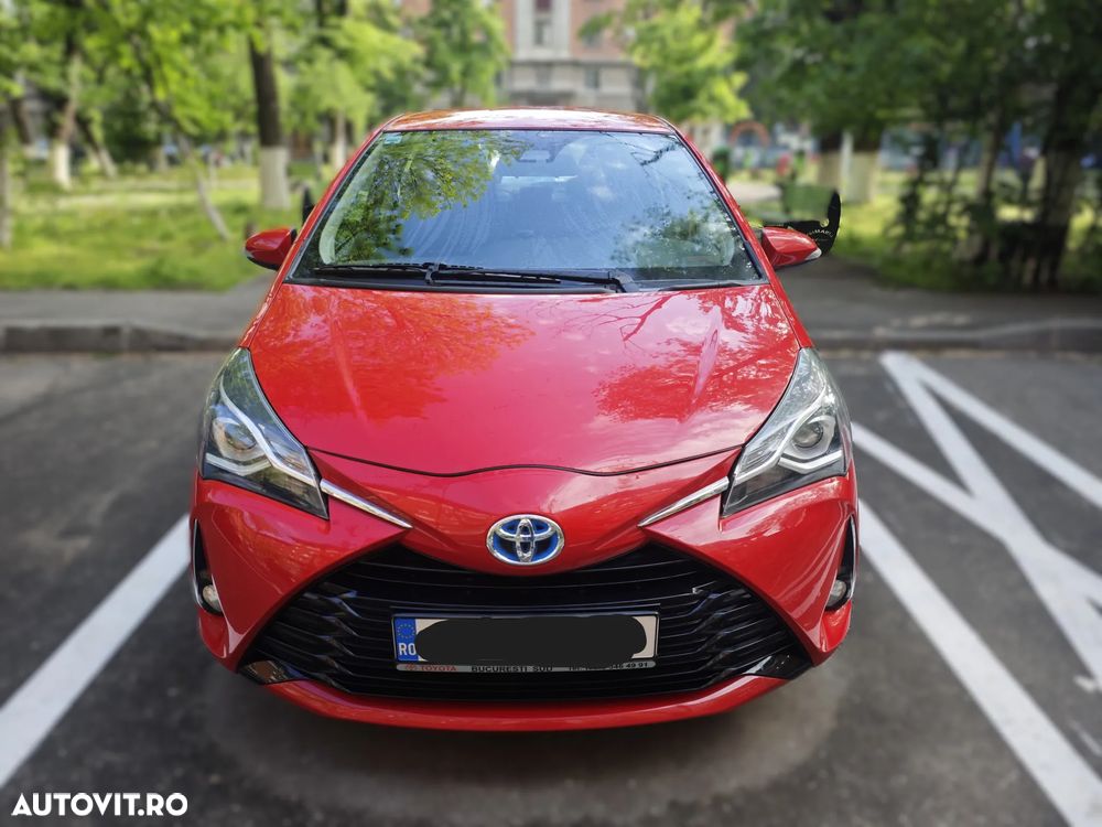 Toyota Yaris 1.5 VVT-i HSD Luna - 1