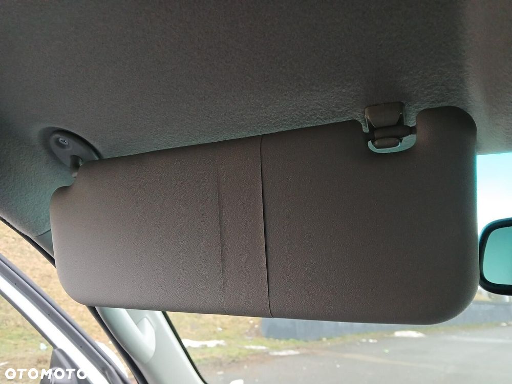 Toyota Hilux 2.8 D-4D Double Cab SR5 4x4 - 35