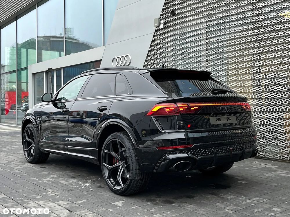 Audi RS Q8 - 26