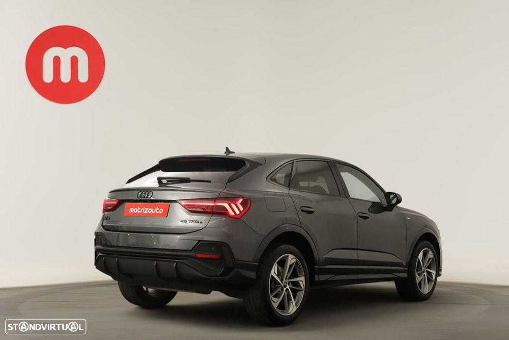 Audi Q3 Sportback 45 TFSIe S line S tronic - 4