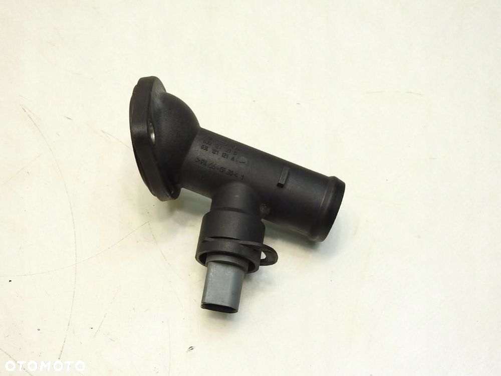 OBUDOWA TERMOSTATU AUDI A3 8P 1.9 TDI 03G121121D - 7