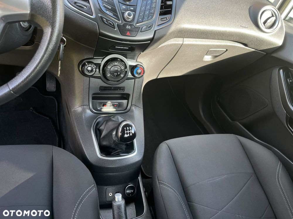 Ford Fiesta 1.25 SYNC Edition - 22