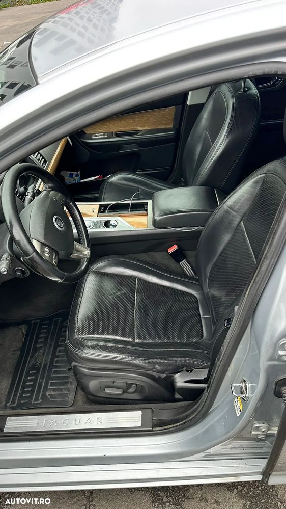 Jaguar XF 3.0 V6 S Premium Luxury - 11