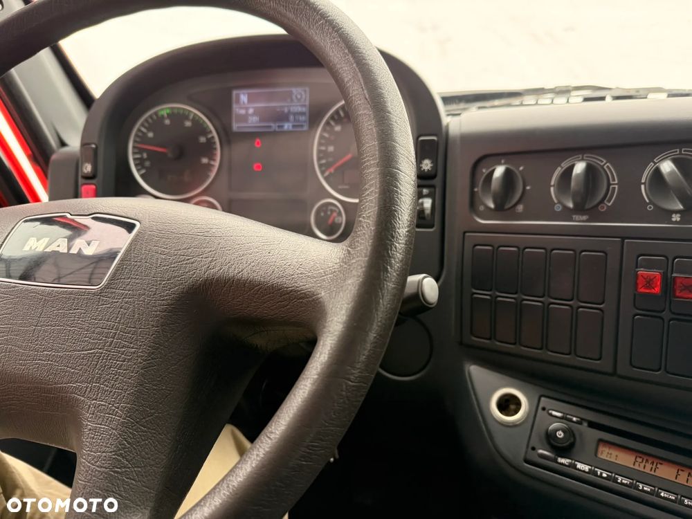 Ruthmann T330 (33m w bok 21,2m)Mercedes Atego, MAN TGL7.150 - 11