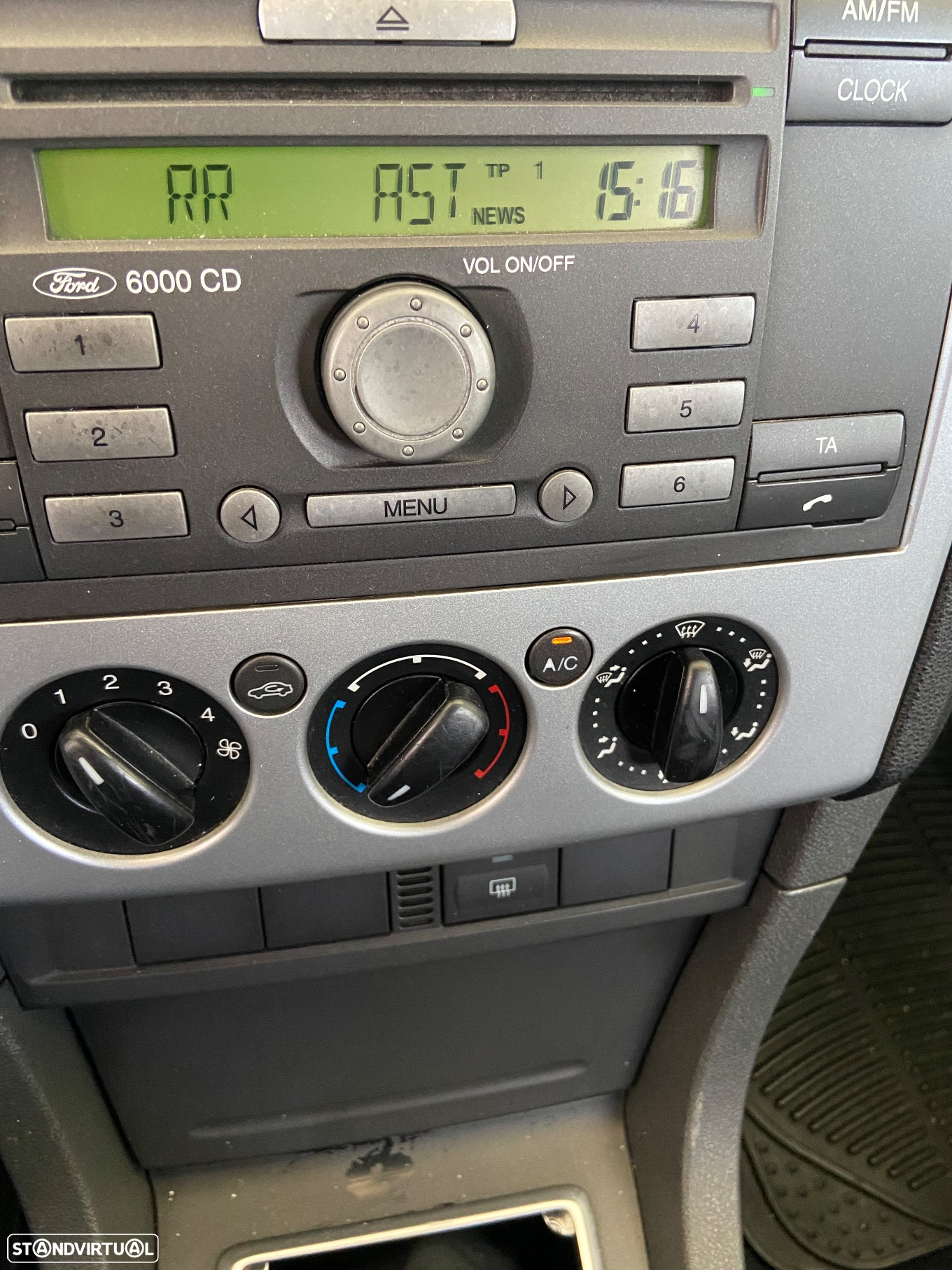 Ford Focus SW 1.6 TDCi 1st Edition - 12