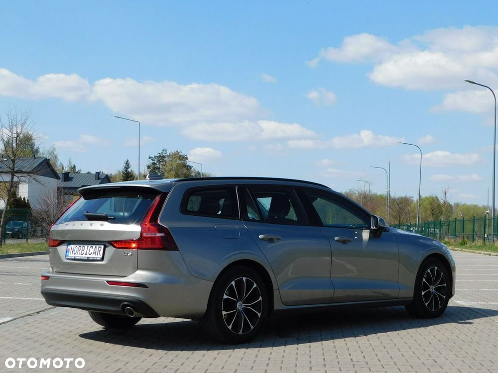 Volvo V60 D3 Momentum Pro - 5