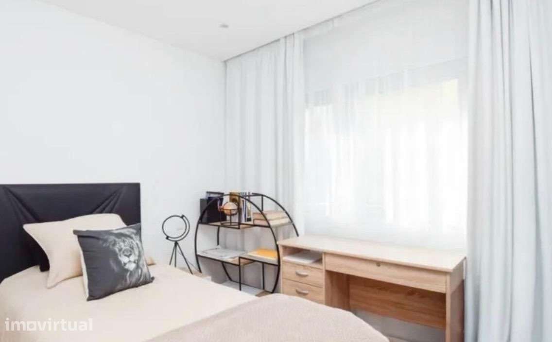 Moderno Apartamento T2 em Zona Premium do Estoril - Grande imagem: 4/22