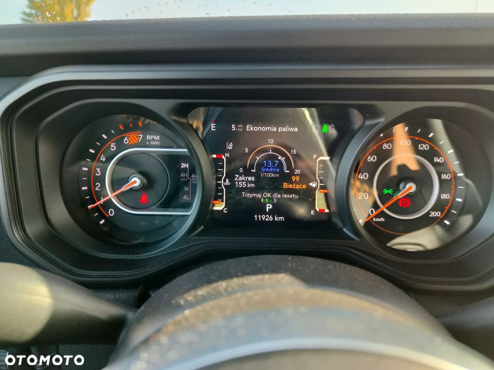 Jeep Wrangler Unlimited GME 2.0 Turbo Sahara - 12