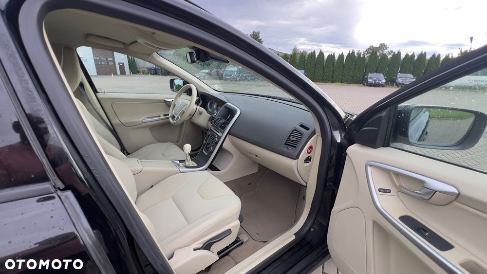 Volvo XC 60 D5 AWD RDesign - 26