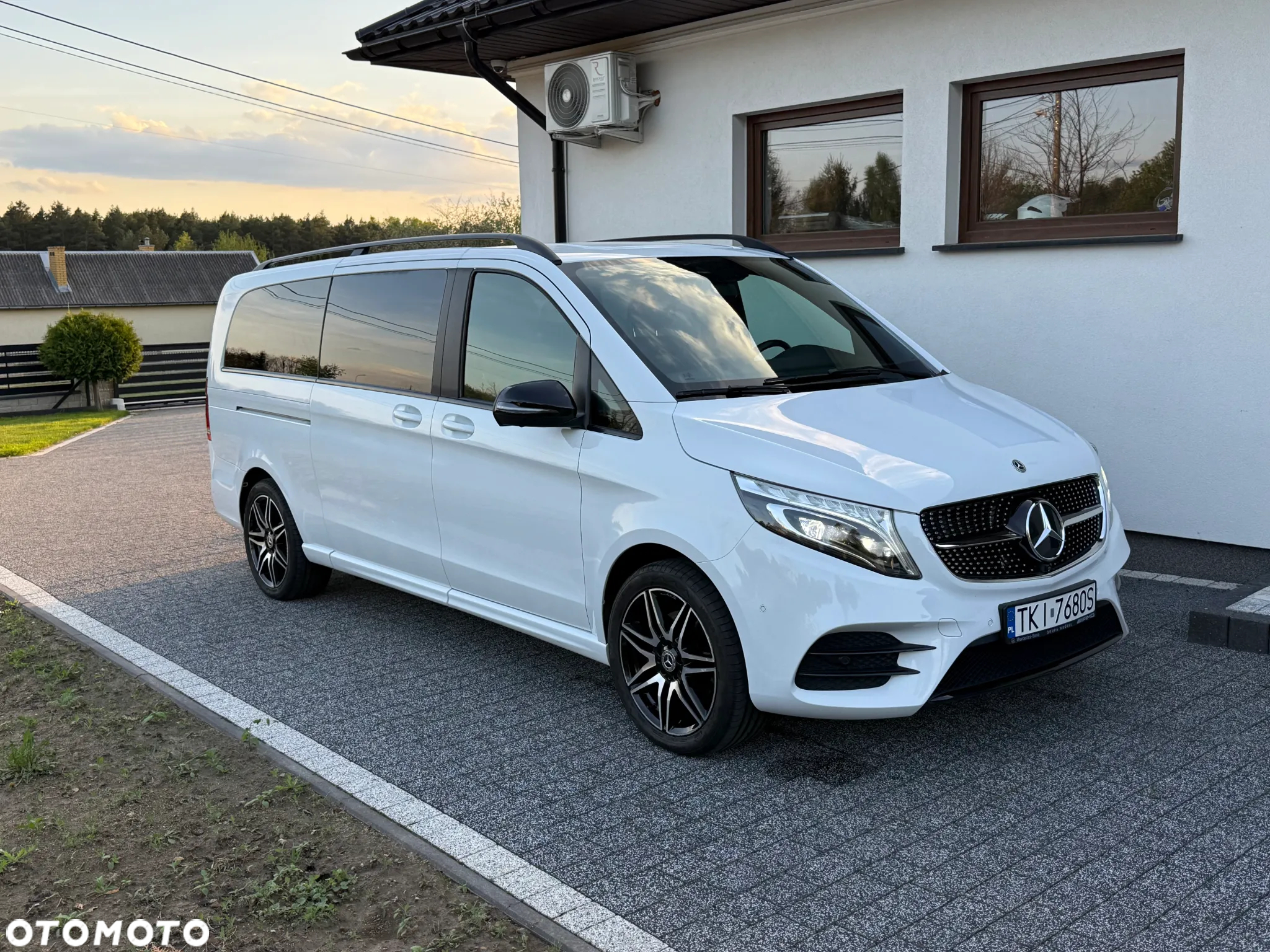 Mercedes-Benz Klasa V 300 d 4-Matic 9G-Tronic (ekstra d³) - 23