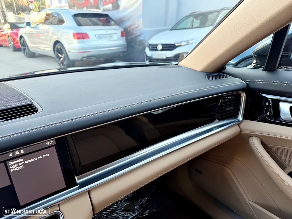 Porsche Panamera 4 E-Hybrid Platinum Edition - 19