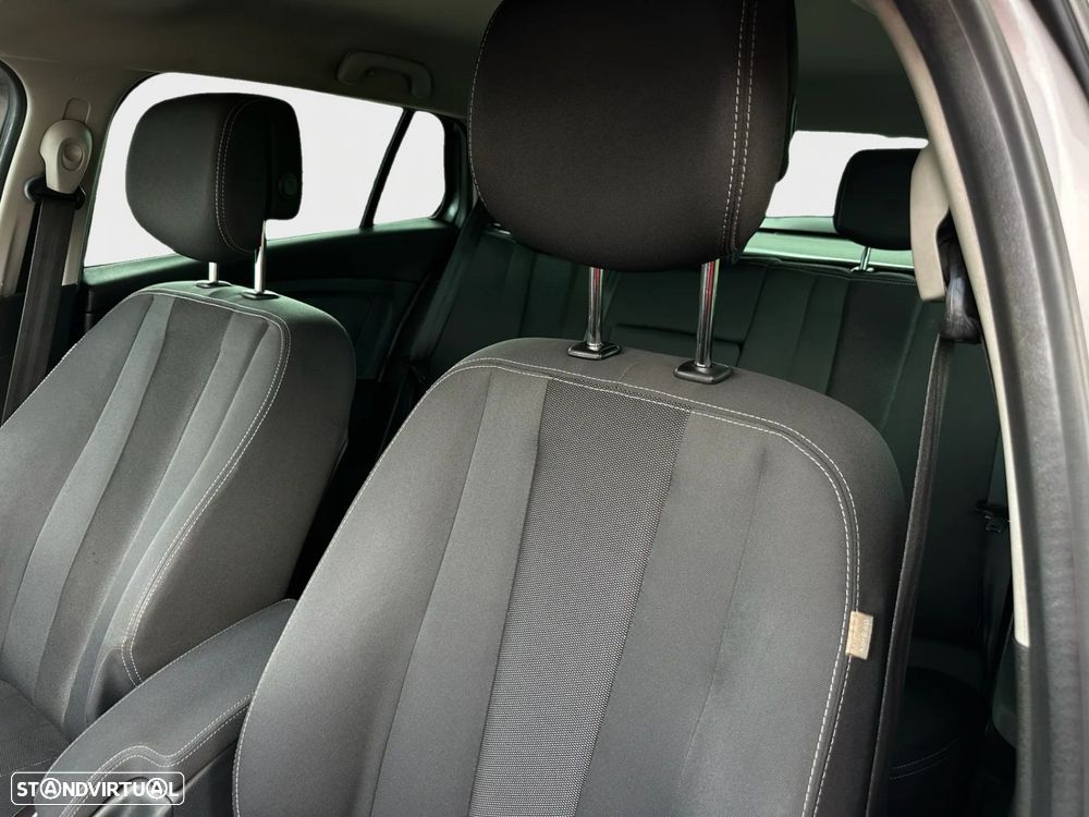 Renault Mégane Sport Tourer 1.5 dCi Dynamique - 9