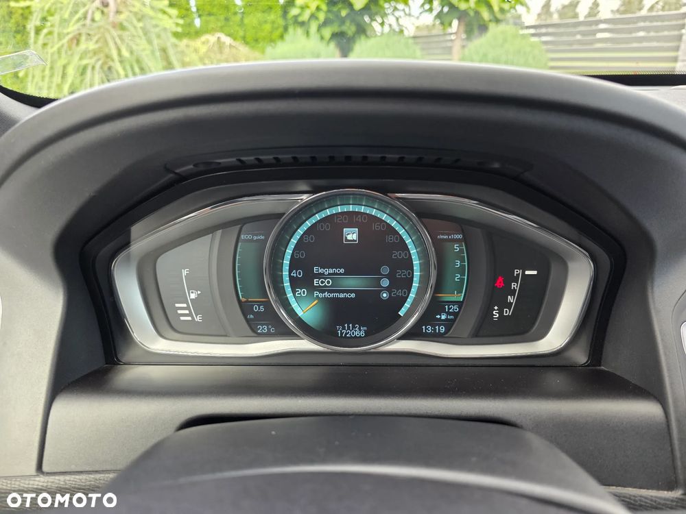 Volvo XC 60 D4 Geartronic Kinetic - 22