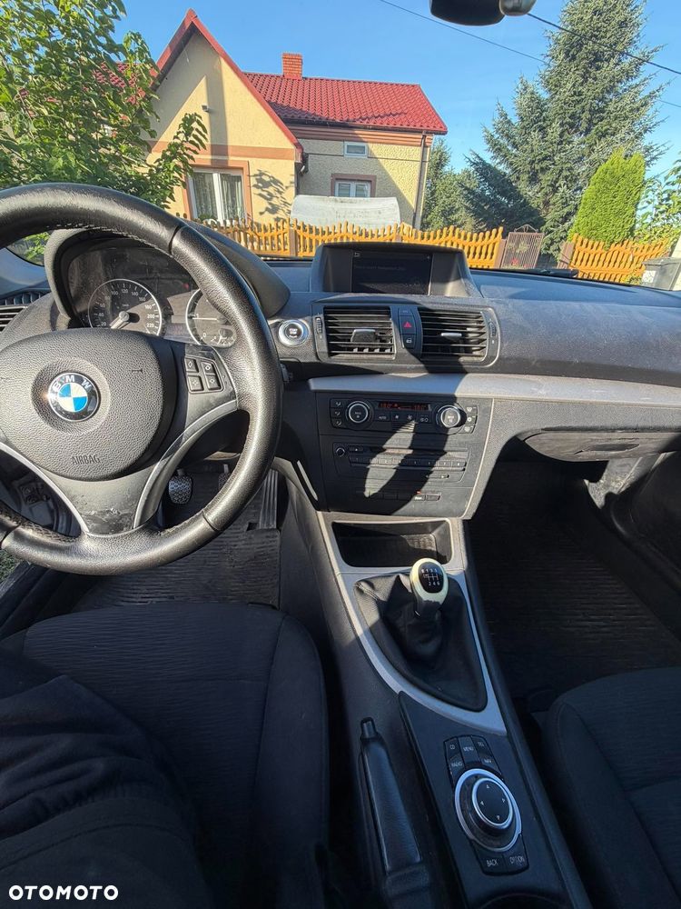 BMW Seria 1 118d - 4