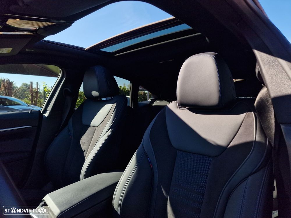 BMW i4 eDrive35 Desportiva M - 12