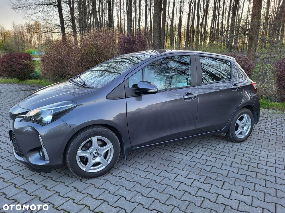 Toyota Yaris 1.5 Premium CVT - 3