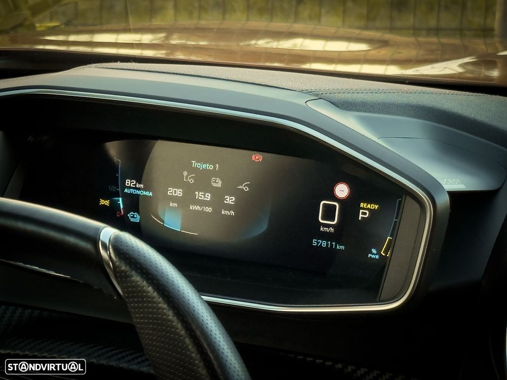 Peugeot e-2008 GT - 7