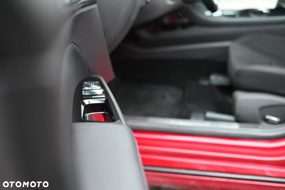 Ford Mondeo 2.0 EcoBlue Titanium - 28
