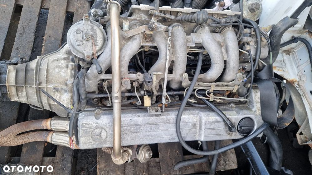 MERCEDES W124 3.0D 113KM SILNIK - 1