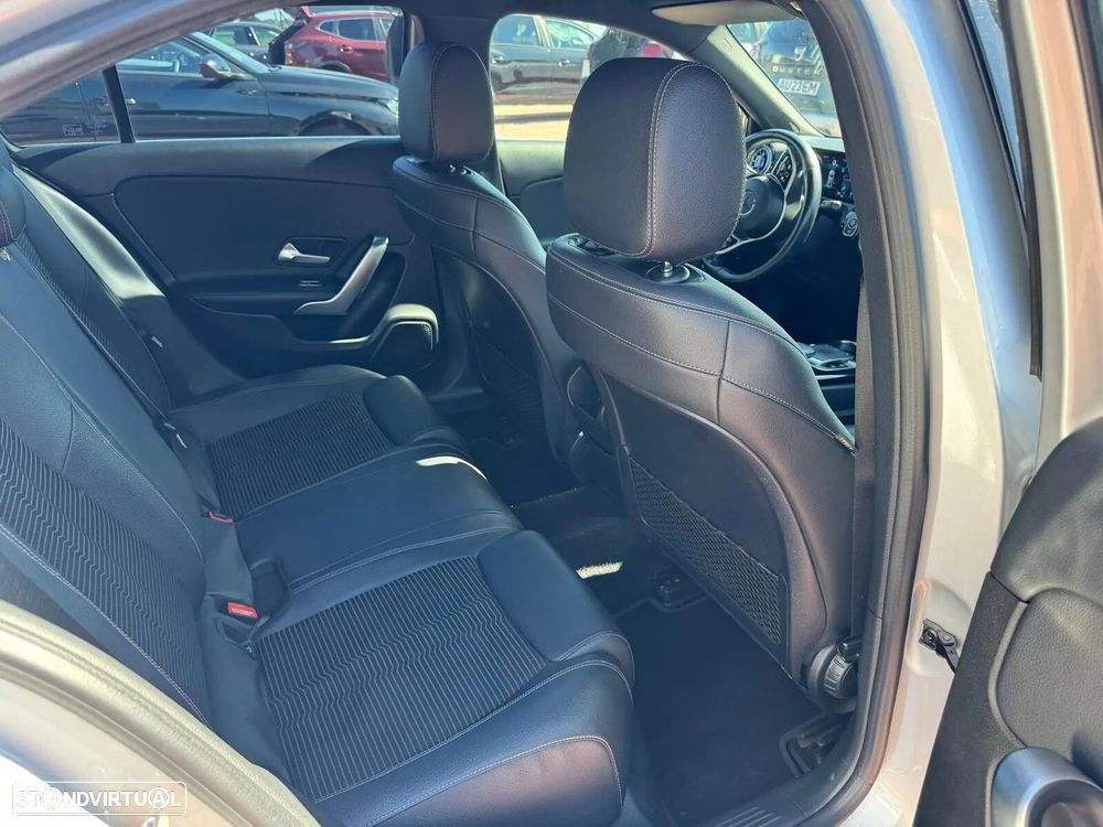 Mercedes-Benz A 180 Limousine d 7G-DCT Progressive - 52