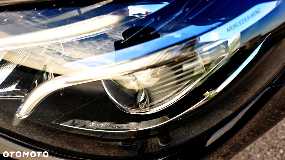 Mercedes-Benz Klasa E 220 d 9G-TRONIC - 11