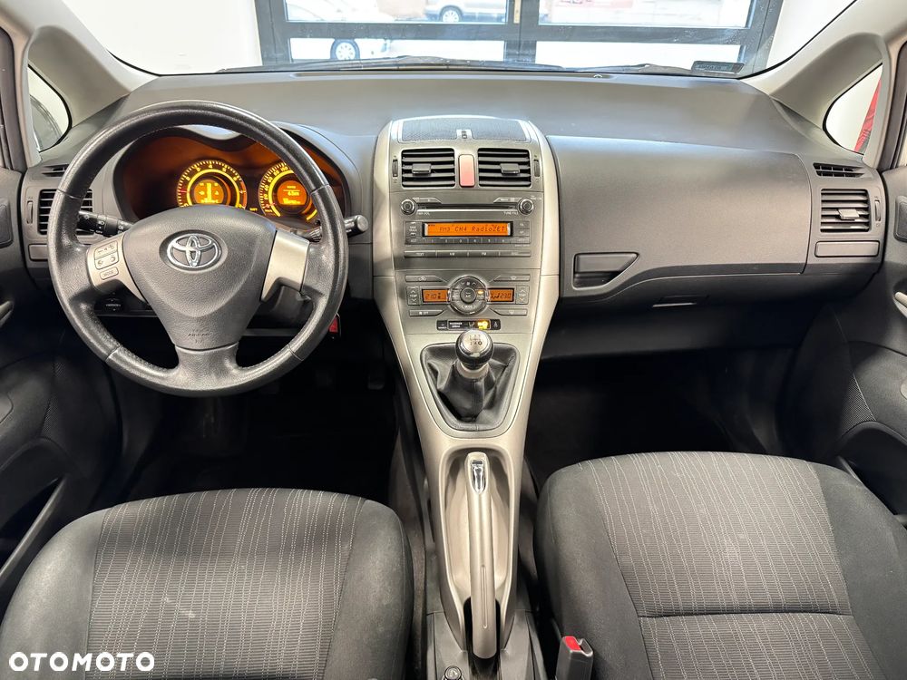Toyota Auris 1.4 VVT-i Team - 5