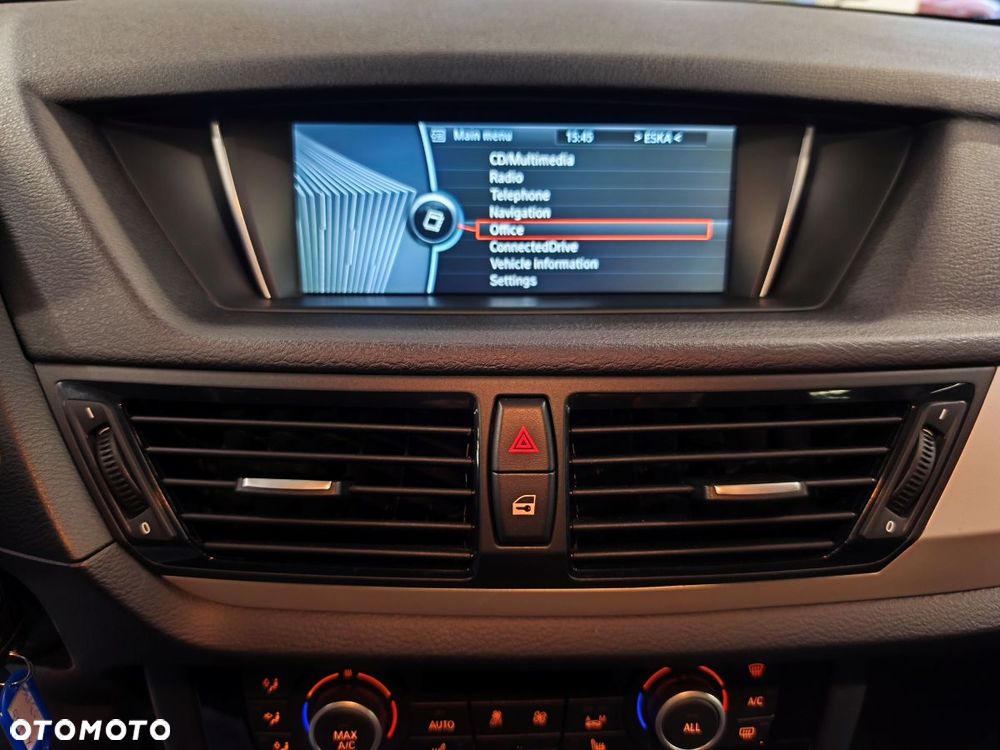 BMW X1 sDrive20d Sport Line - 14