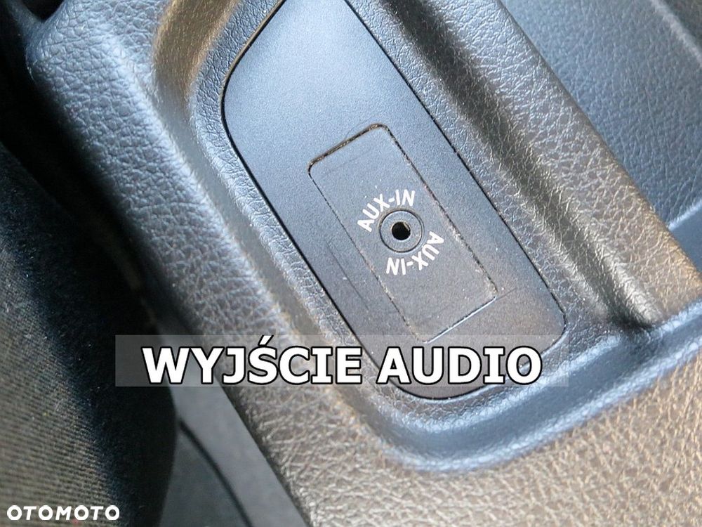 BMW Seria 1 118d DPF - 13