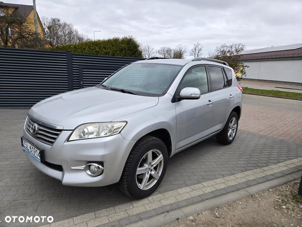 Toyota RAV4 2.0 VVT-i 2010