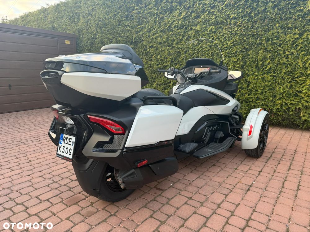 Can-Am Spyder - 5