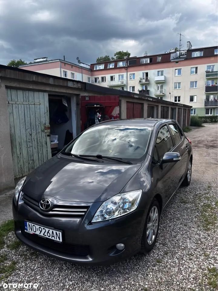 Toyota Auris 1.6 Premium - 6