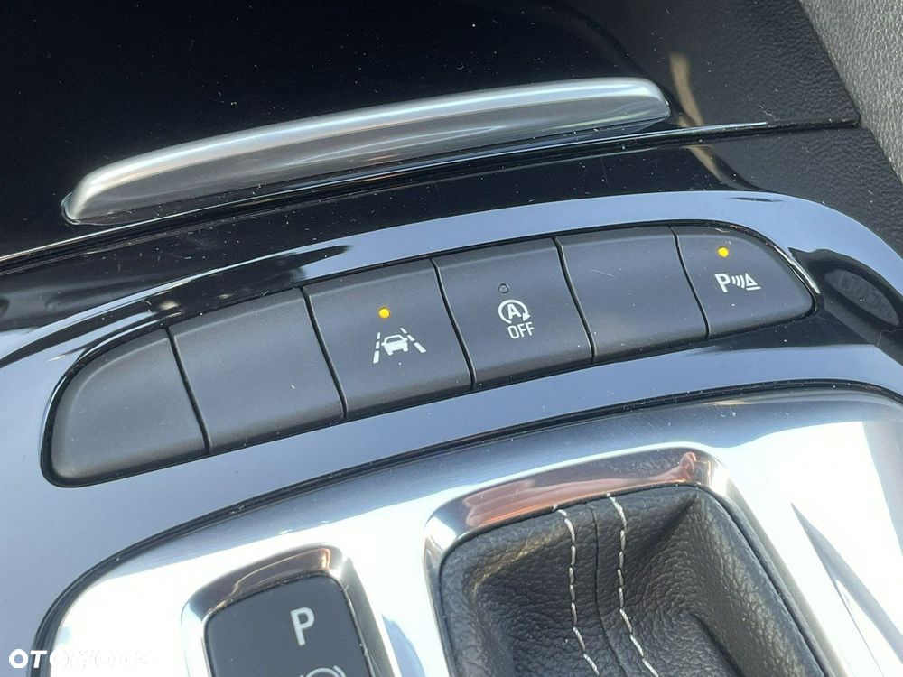 Opel Insignia 2.0 CDTI Business Elegance S&S - 18