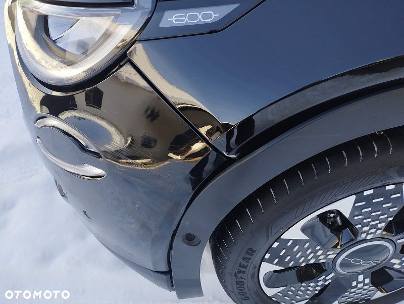 Fiat 600 HYBRID La Prima - 13