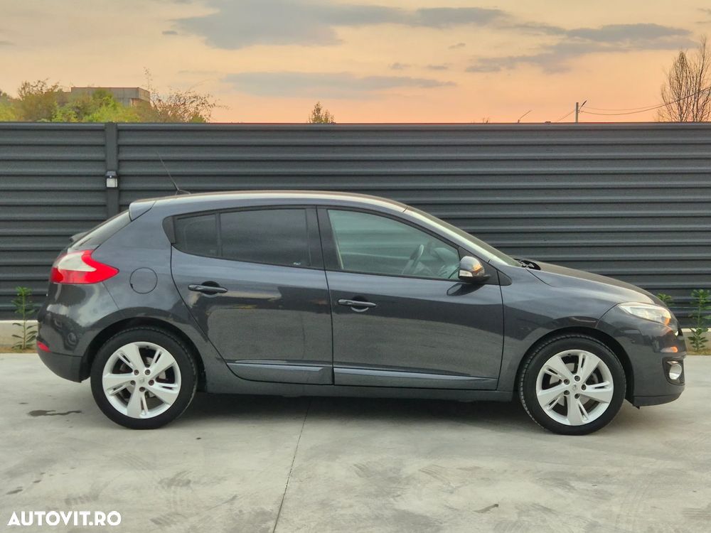 Renault Megane ENERGY TCe 115 Start & Stop Expression - 8