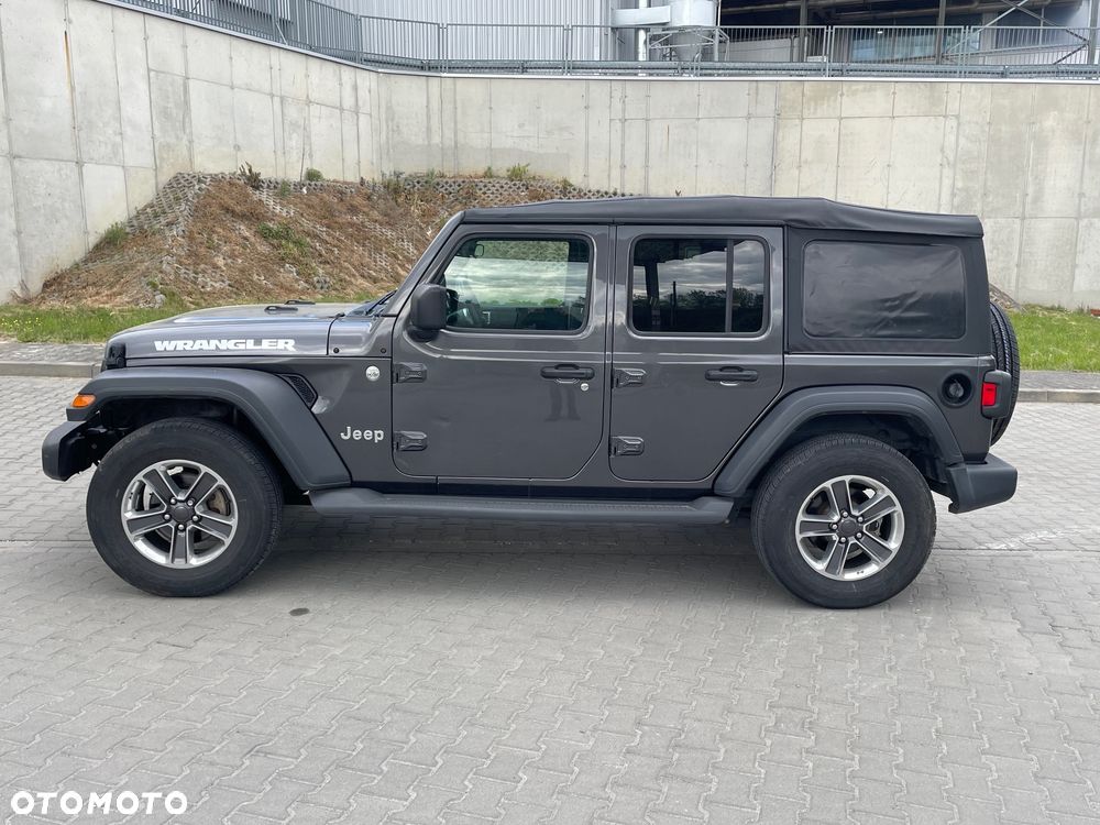 Jeep Wrangler - 17