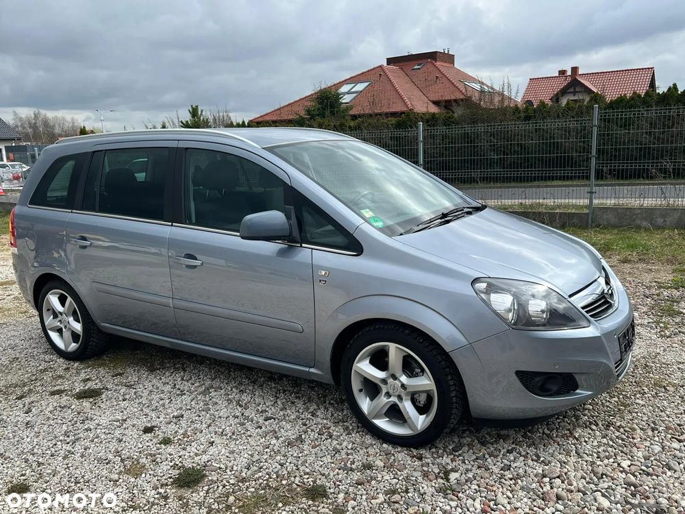 Opel Zafira 1.8 Easytronic Family Plus - 35