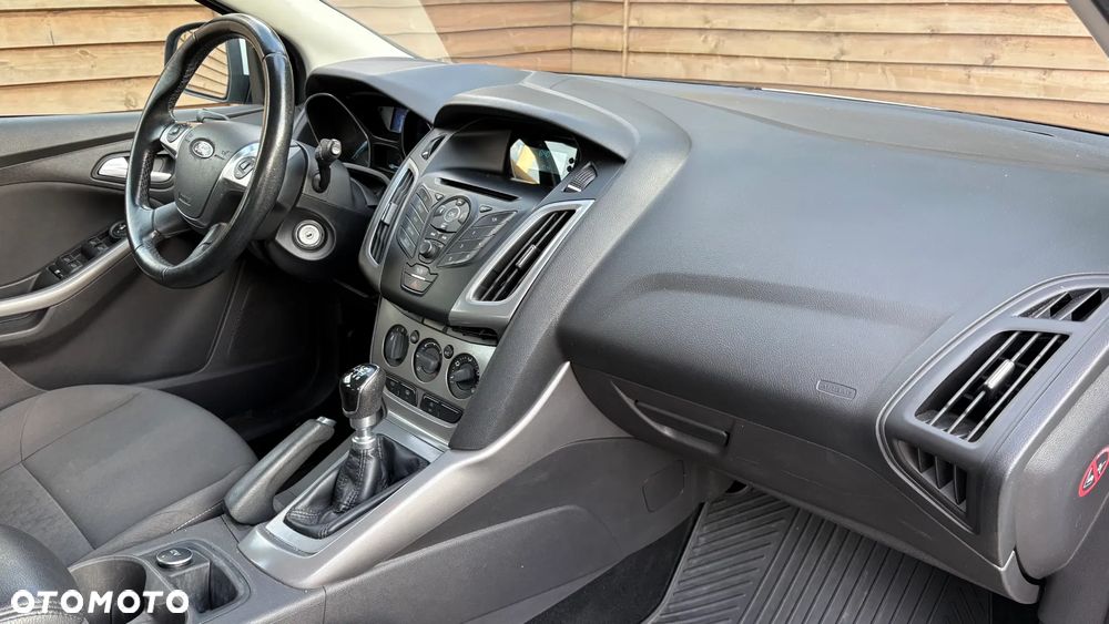 Ford Focus 2013 photo 4
