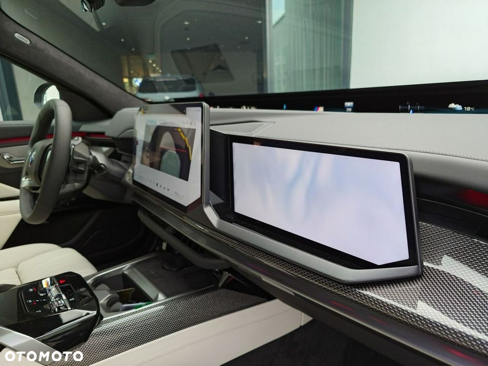 BMW Seria 7 - 24