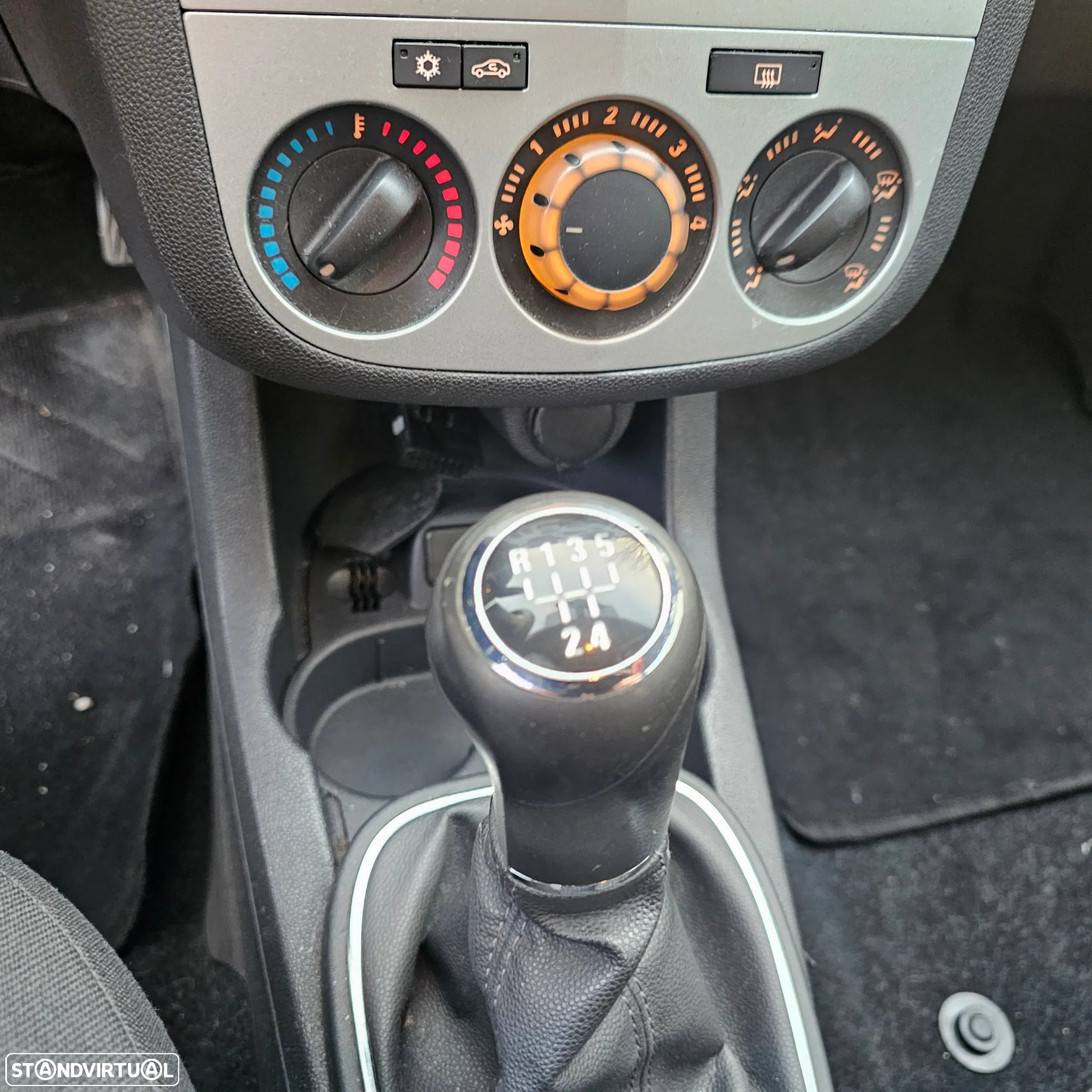 Opel Corsa 1.3 CDTi Enjoy - 8