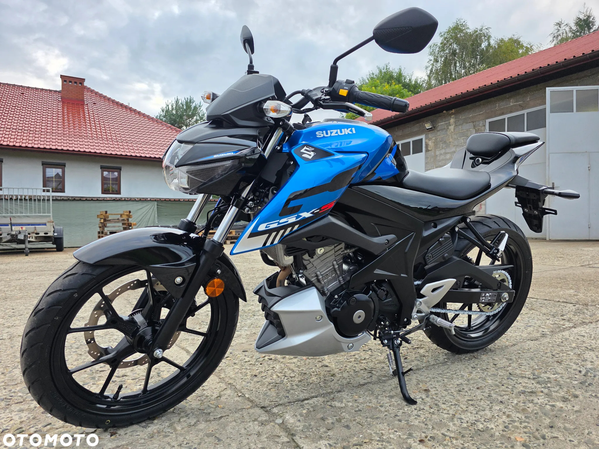 Suzuki GSX - 14