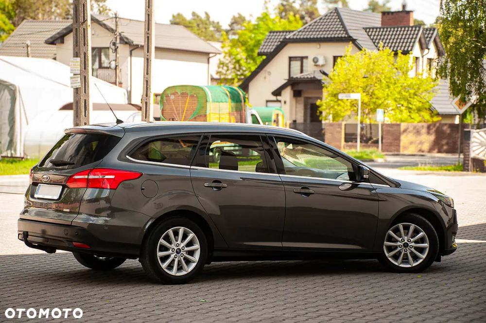 Ford Focus 1.0 EcoBoost STart-Stopp-System TITANIUM - 27