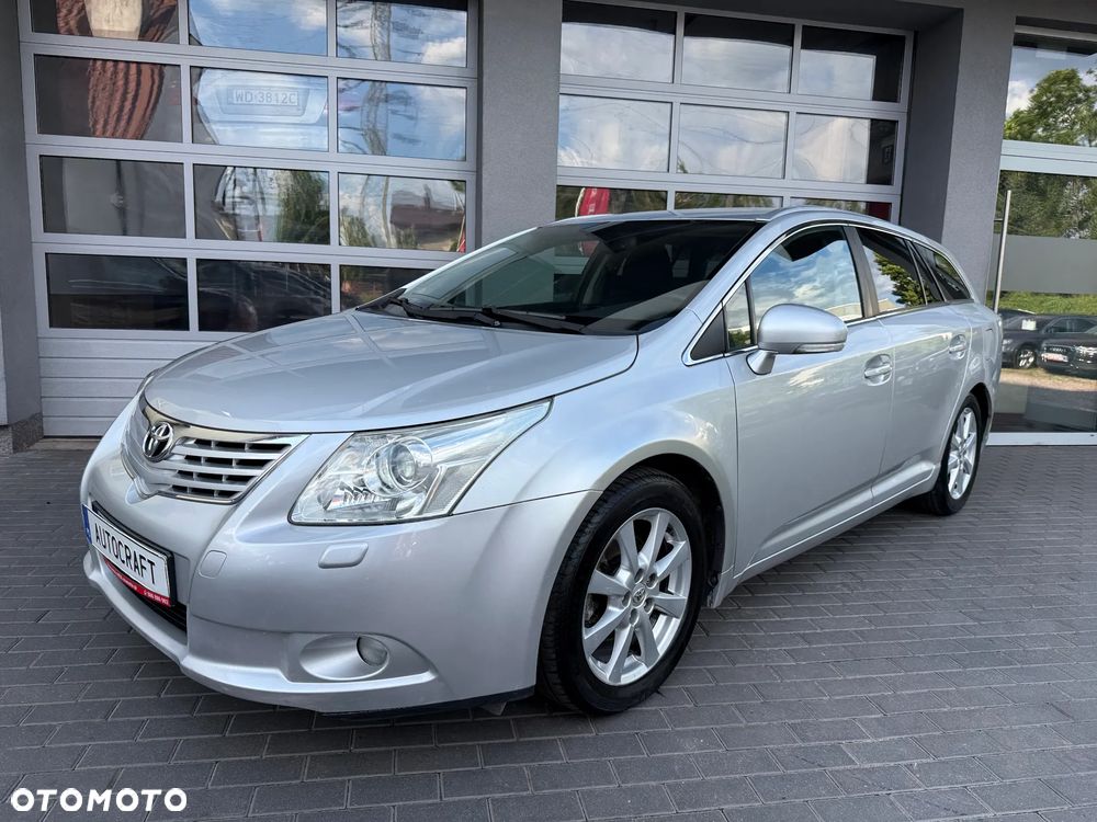 Toyota Avensis 1.8 Sol NAVI - 26