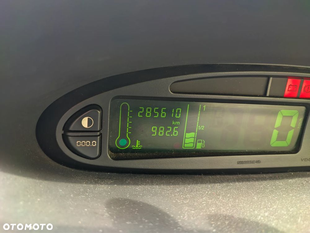 Citroën Xsara Picasso 1.6 16V Exclusive - 17