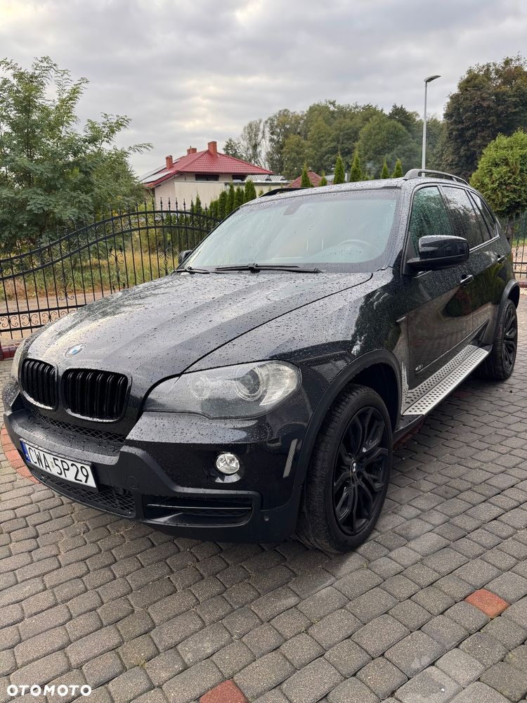 BMW X5 4.8i xDrive - 1