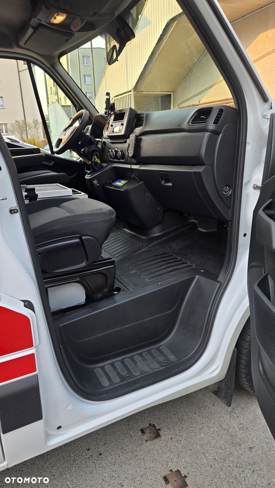 Renault Master Ambulans karetka - 22