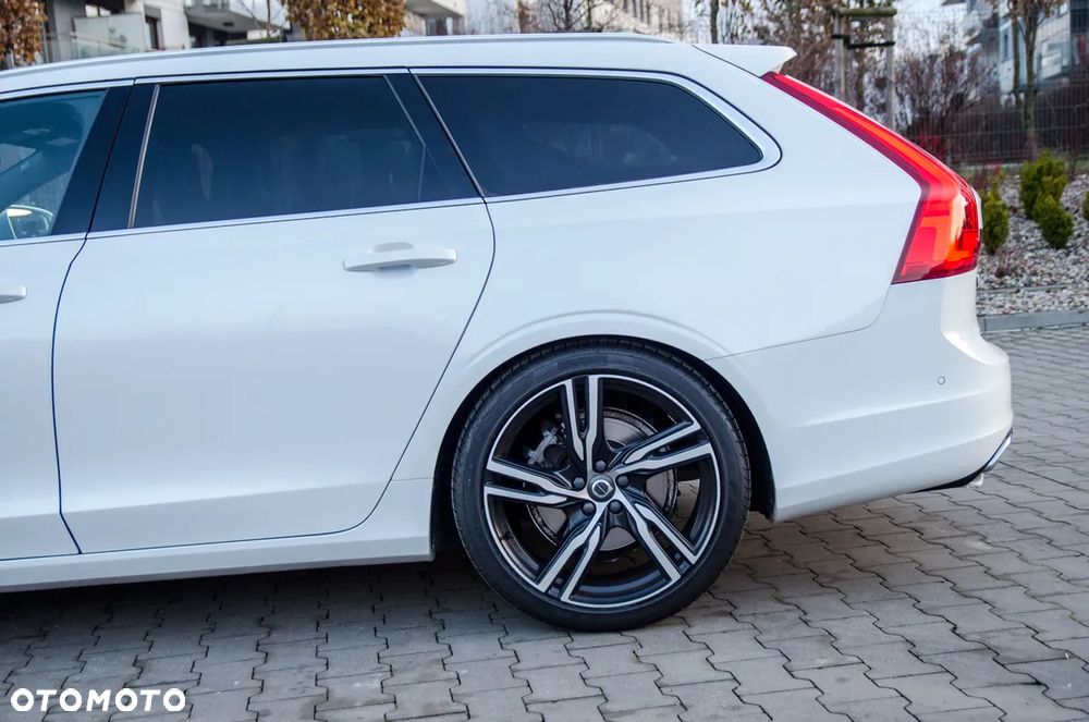 Volvo V90 D4 Geartronic R Design - 11